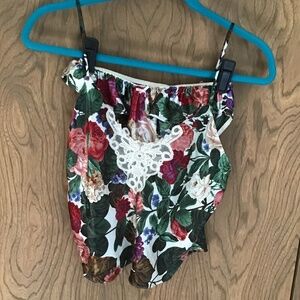 Stunning 3-piece Glam Lingerie